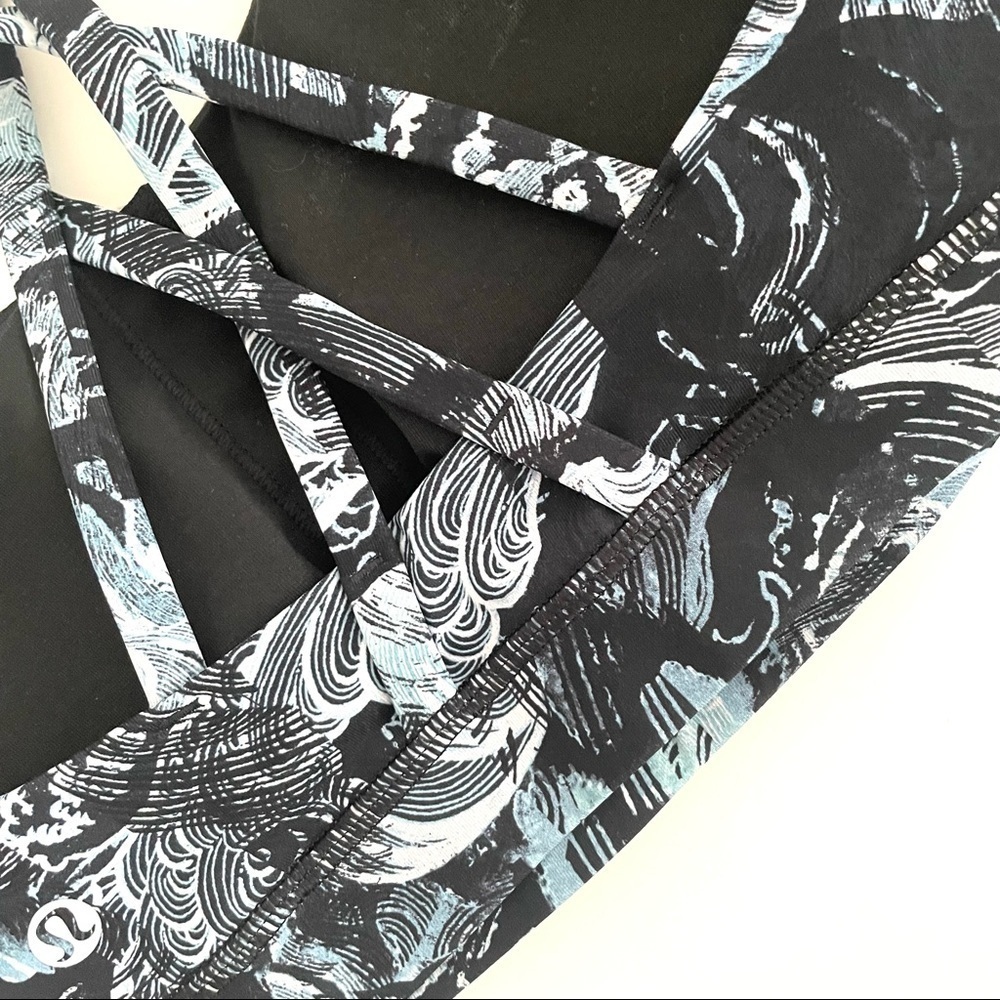 Lululemon Energy Bra in Eternal Wave Starlight Black - Picture 4 of 9